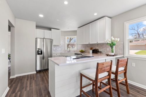 7729 Coldspring Rd, Milwaukee WI  53220-2816 exterior