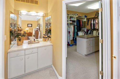 33654 Lotties Dr, New Baltimore MI 48047-2378 exterior