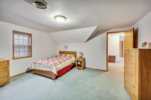 1704 Nordica Ave, Chicago IL 60707-4320 exterior