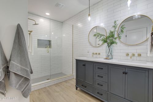 5612 19th St, Phoenix AZ  85016-3007 exterior