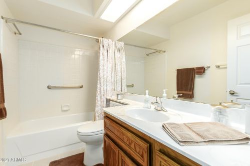 25402 Sedona Dr, Chandler AZ  85248-6636 exterior