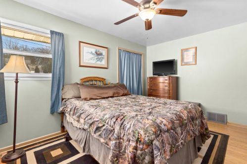 1210 104, Milwaukee WI 53214-3928 exterior