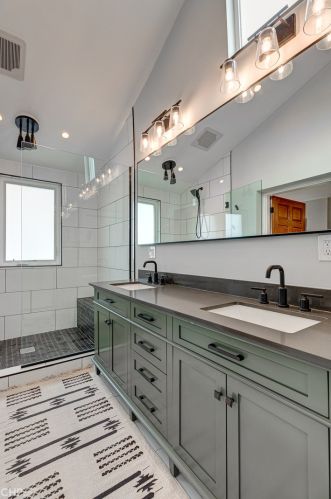 2143 Thomas St, Chicago IL 60651-3248 exterior