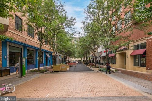 1111 Fallsmead Way, Rockville MD 20854-5549 exterior