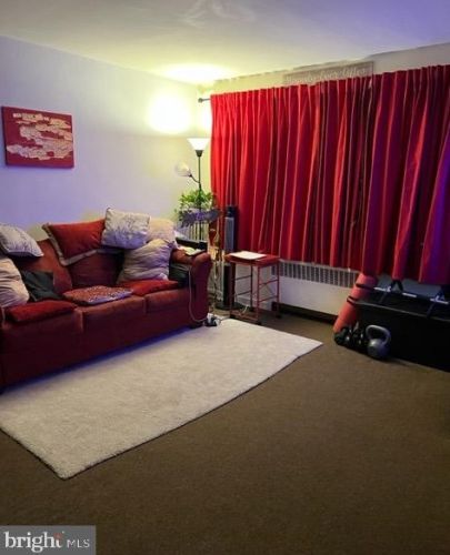 949 Gorgas Ln, Philadelphia PA 19150-3508 exterior