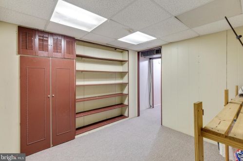 209 Foster Ave, Pittsburgh PA 15205-2352 exterior