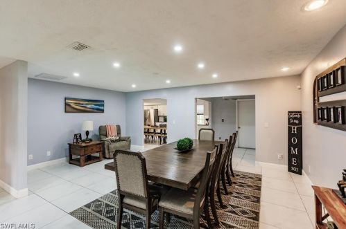 230 1 St, Naples FL 34117-5101 exterior