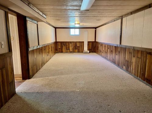 1649 Tyler Rd, Meskegon MI 49445-9320 exterior