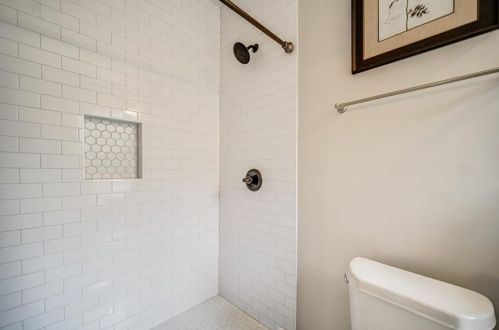 2077 Butler Way, Atlanta GA 30318-1008 exterior