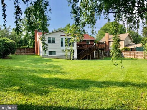 1315 Mayflower Dr, Mc Lean, VA 22101-3403