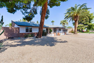 3010 Cheryl Dr, Phoenix AZ  85028-4411 exterior