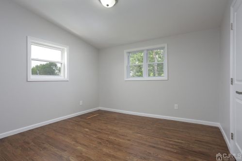 16 Carole Pl, Old Bridge NJ  08857-2502 exterior