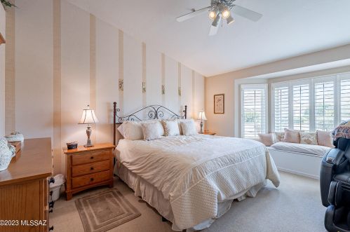 594 Mickelson Ln, Green Valley AZ 85614-5749 exterior