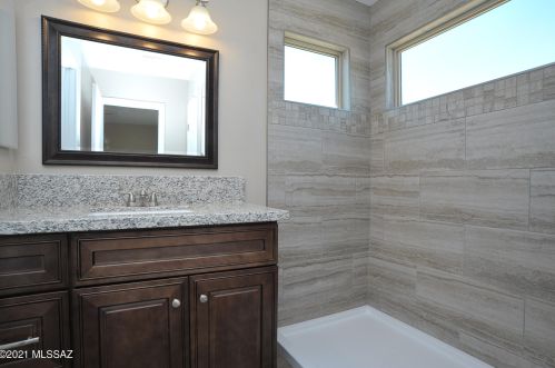 3417 Calle De Ln Bajada, Tucson AZ 85746-8337 exterior