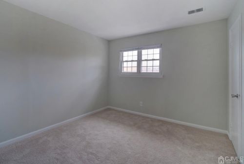 99 College Dr, Edison NJ 08817-5927 exterior