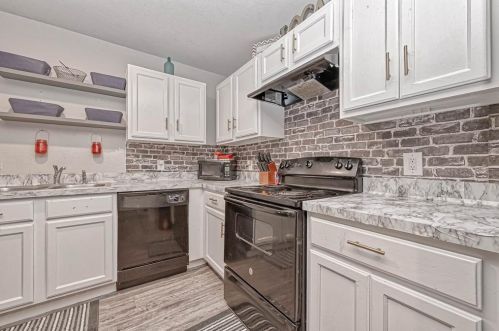 16661 Hammon, Montgomery TX 77316-6719 exterior