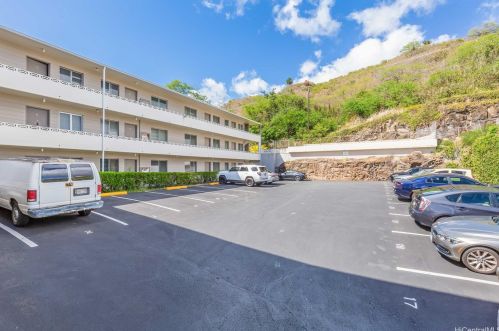 1614 Emerson St, Honolulu HI 96813-2129 exterior