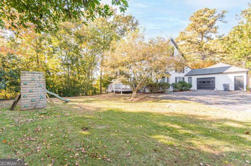 1620 Chevron Way, Atlanta GA  30350-4430 exterior