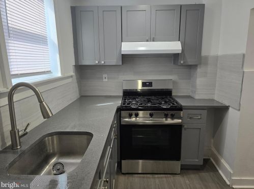 2602 Marshall St, Philadelphia PA 19148-4612 exterior