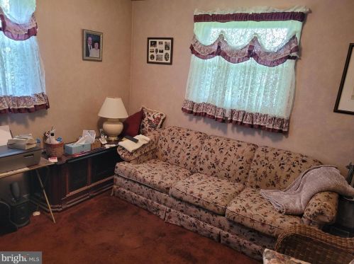 987 Hermosa Ave, Lancaster PA 17601-1526 exterior