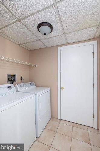 15 Delaware Ave, Trenton NJ 08628-2002 exterior