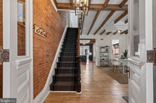 460 Queen St, Lancaster PA  17603-5618 exterior