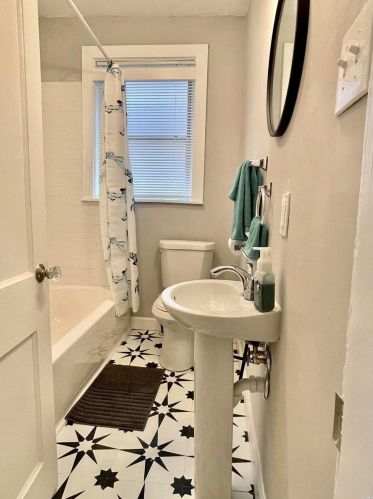 4975 Lindenwood Ave, Saint Louis MO 63109-1833 exterior