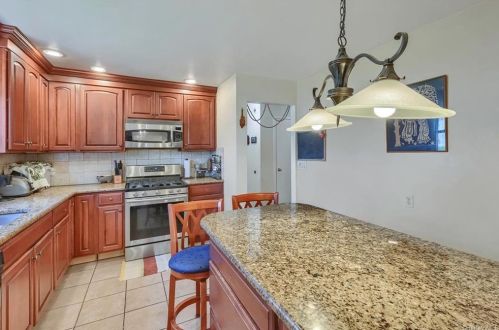 73 Stuart Dr, Poughkeepsie NY 12603-4719 exterior