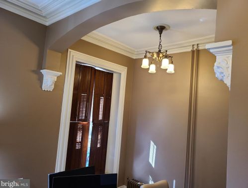 112 State St, Trenton NJ 08609-1629 exterior