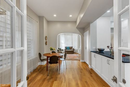 3430 Shakespeare Ave, Chicago IL 60647-3917 exterior