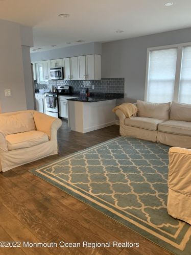 217 Washington Ave, Point Pleasant Beach NJ  08742-3366 exterior