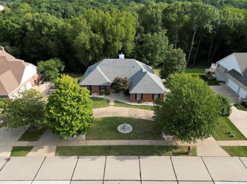 13535 Sunset Ridge Ln, Saint Louis, MO 63128-3203