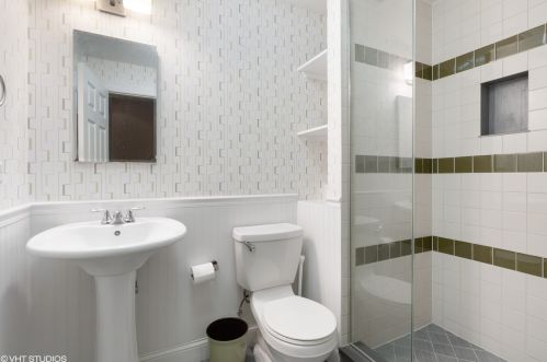 6852 Tonty Ave, Chicago IL 60646-1338 exterior