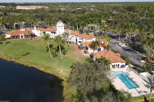 3695 El Segundo Ct, Naples FL 34109-1398 exterior