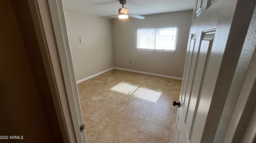 4202 72nd Ln, Phoenix AZ  85033-3111 exterior