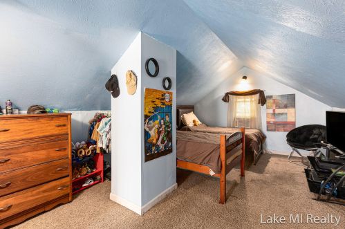 1134 Whiting St, Wyoming MI exterior