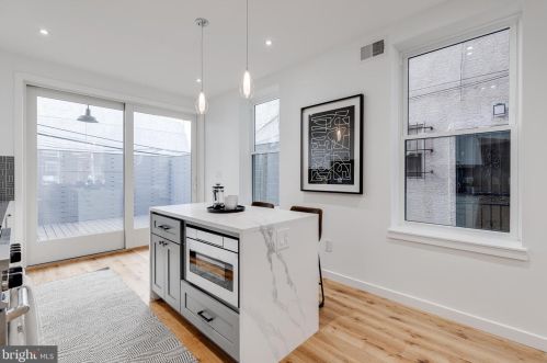 628 19 St, Philadelphia PA 19121-4120 exterior