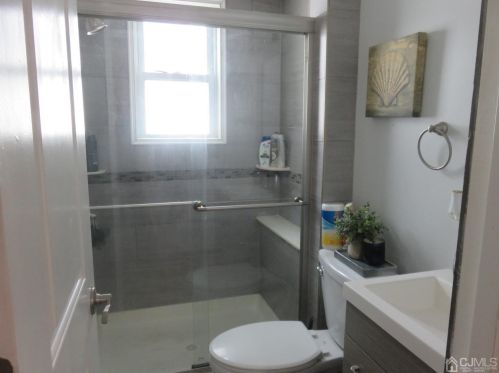 649 Cornell St, Perth Amboy NJ 08861-3121 exterior