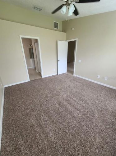 7421 Becky Thatcher Ln, Tampa FL exterior