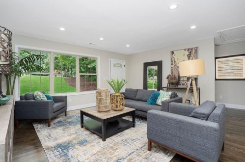 1201 Clearview Dr, Atlanta GA  30319-4103 exterior