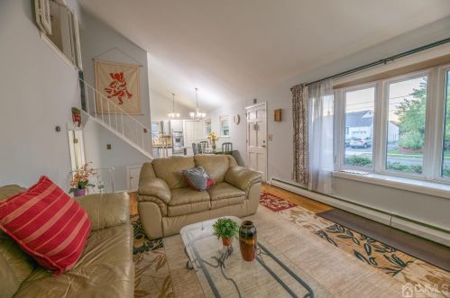 15 Sims Rd, Edison NJ 08817-3034 exterior