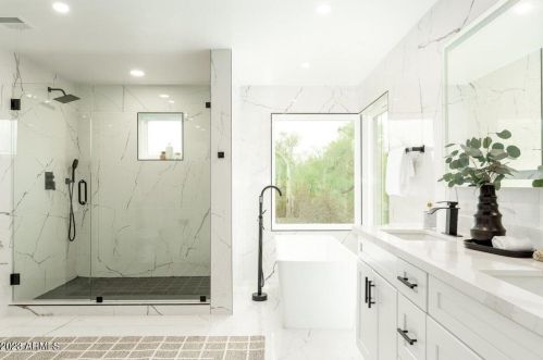 5801 30th St, Phoenix AZ  85016-2401 exterior