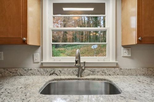 1284 Brookshire Ln, Atlanta GA exterior