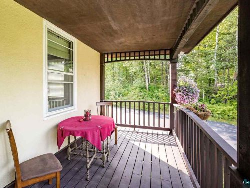 4934 Howard Gnesen Rd, Duluth, MN 55803-2710