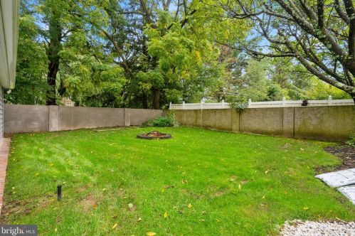 3883 Dempsey Ln, Huntingdon Valley PA  19006-1901 exterior