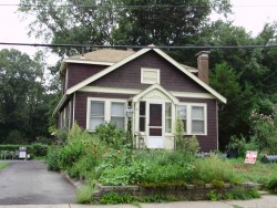 28 Charlemont St, Newton, MA 02461-1908