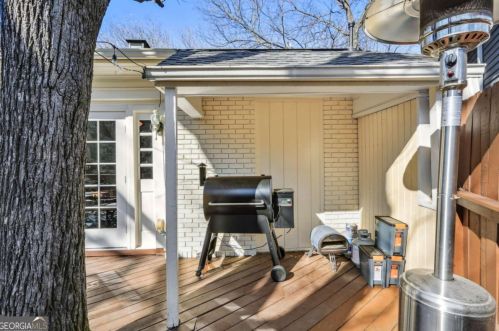 805 Charles Allen Dr, Atlanta GA  30308-1706 exterior