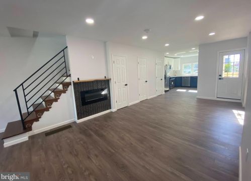 6346 18 St, Philadelphia PA 19140-3508 exterior