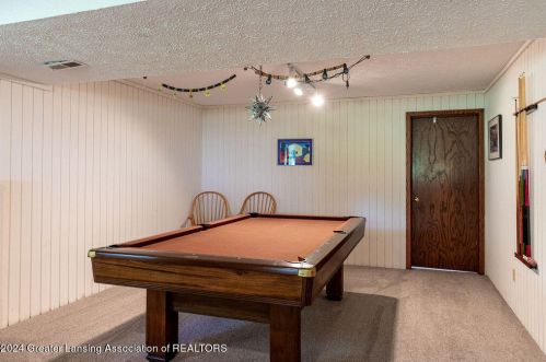 2430 Burcham Dr, East Lansing MI 48823-7246 exterior