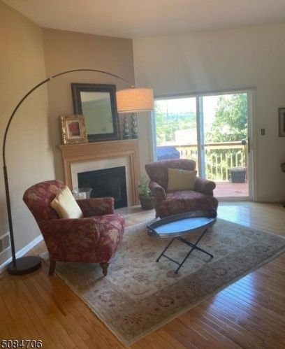 16 Whispering Way, Berkeley Heights NJ  07922-1546 exterior